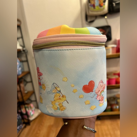 Care bear toiletry pouch - Picture 6 of 7